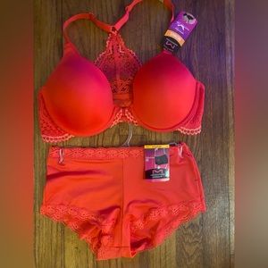 Maidenform 36B bra and size S panty-NWT